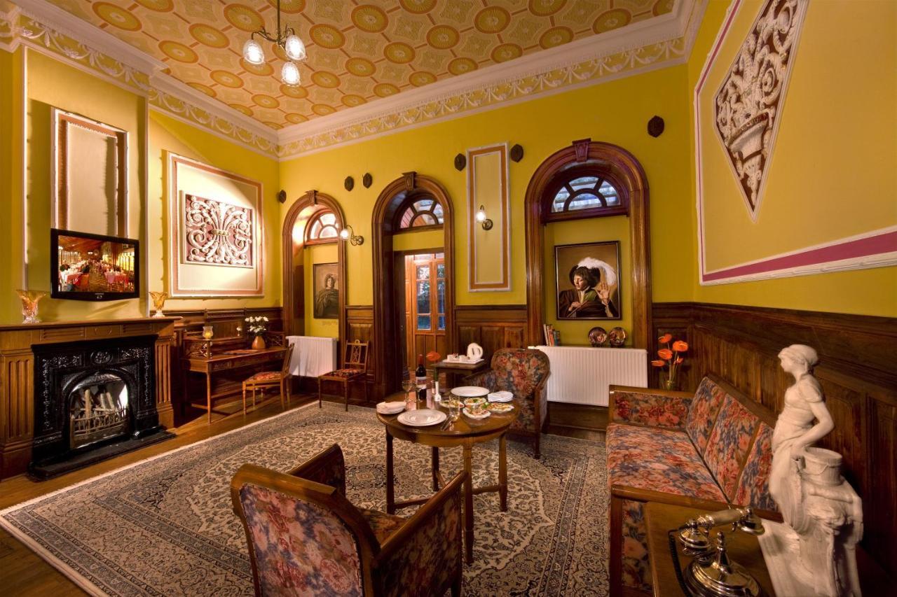 Welcomheritage Fernhills Royal Palace 乌提 外观 照片