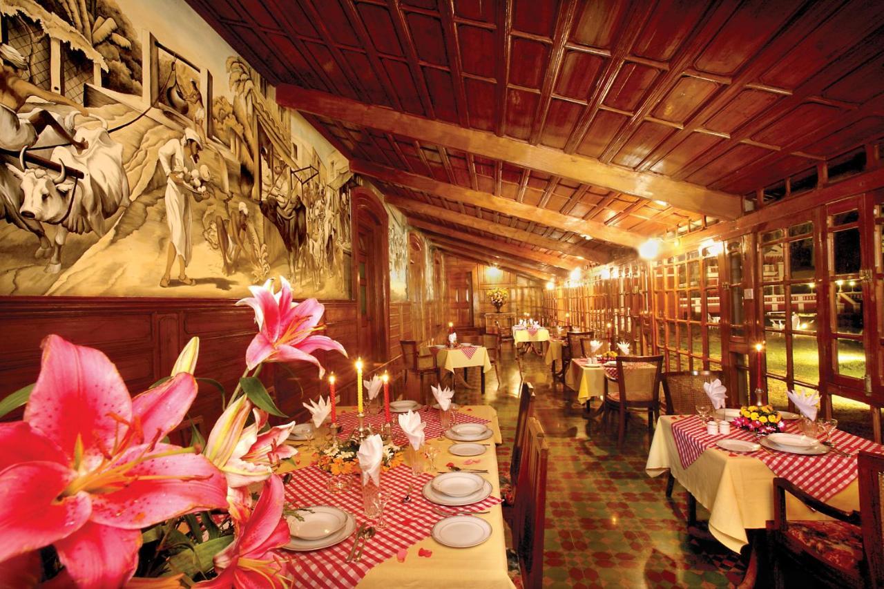 Welcomheritage Fernhills Royal Palace 乌提 外观 照片