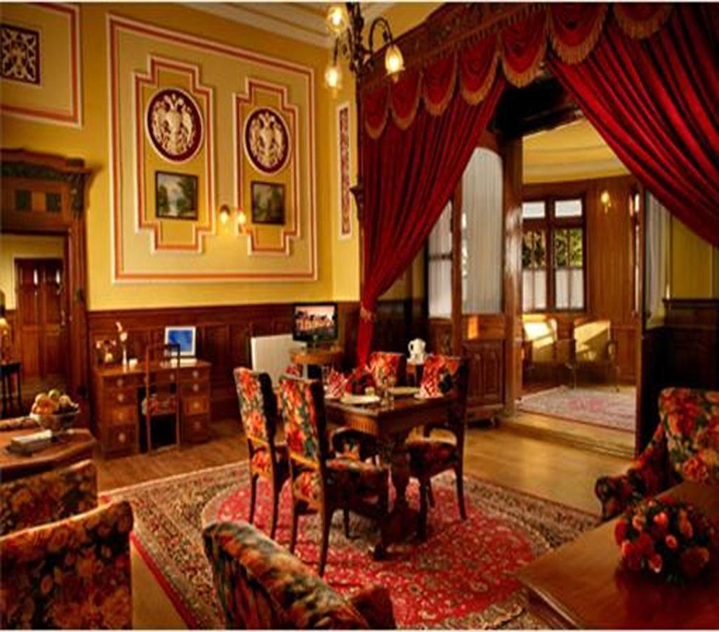 Welcomheritage Fernhills Royal Palace 乌提 外观 照片